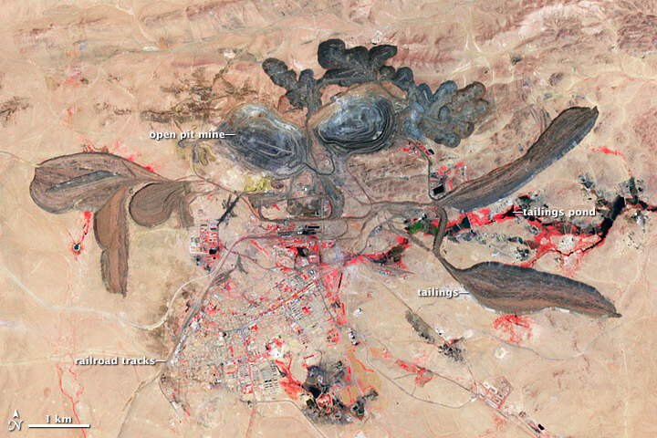 Ein Satellitenbild der Bayan-Obo-Mine aus dem Jahr 2006