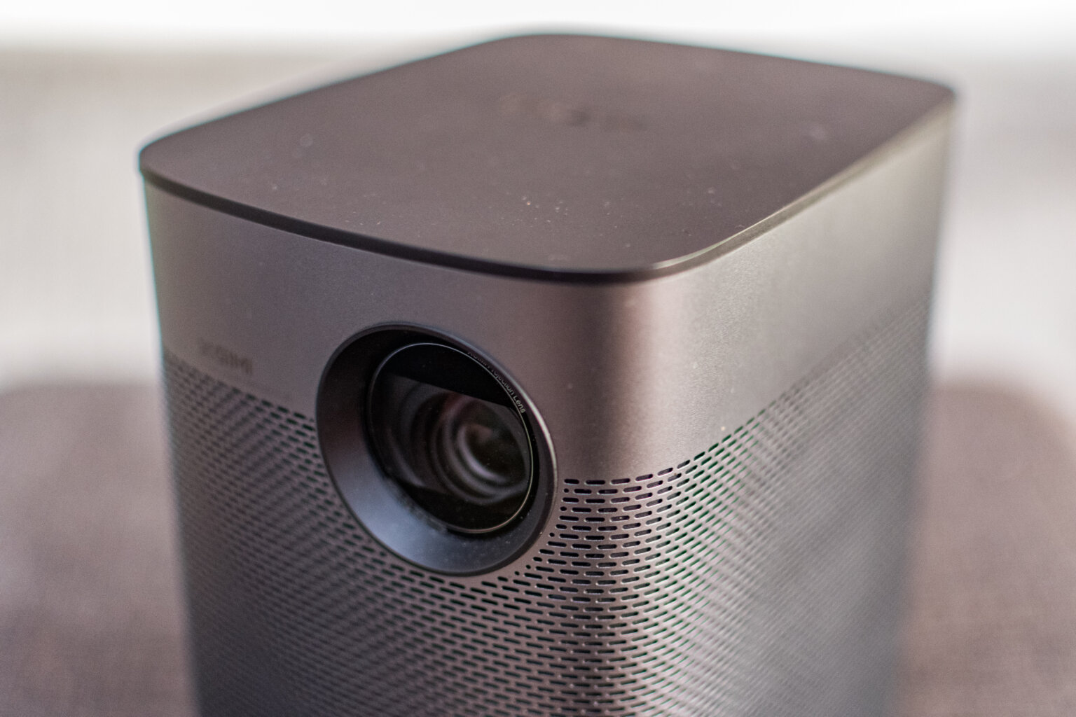 Beam me up: Xgimi Halo+ und Samsung The Freestyle im Test - Netzpiloten.de