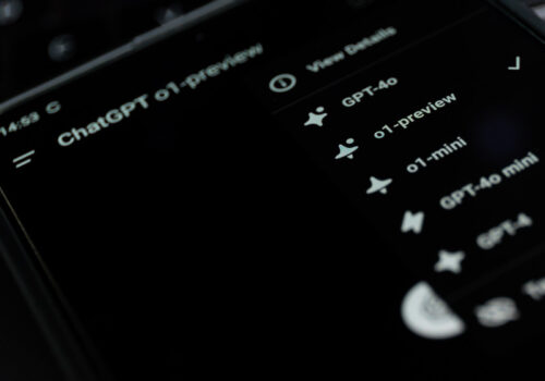 Auswahlmöglichkeiten für das neue OpenAI o1-Modell auf einem Smartphone.