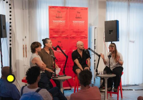 Panel des PRIDE-Special bestehend aus Agatha Kosobucki, Maximilian Pichlmeier, Felix Kosok und Hendrik Menken.