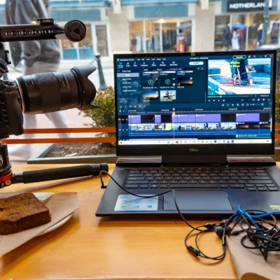 video cutting on a laptop